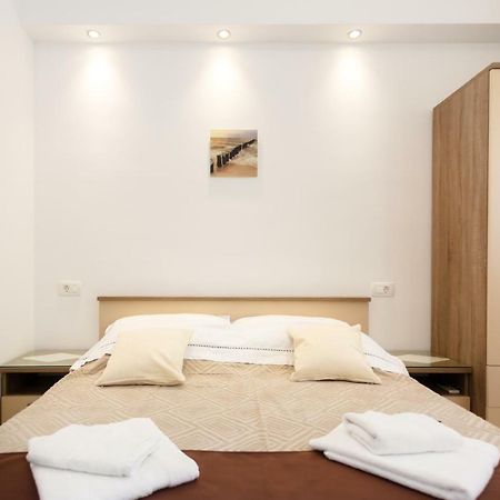 Apartment Rosemary 24 Крк Экстерьер фото
