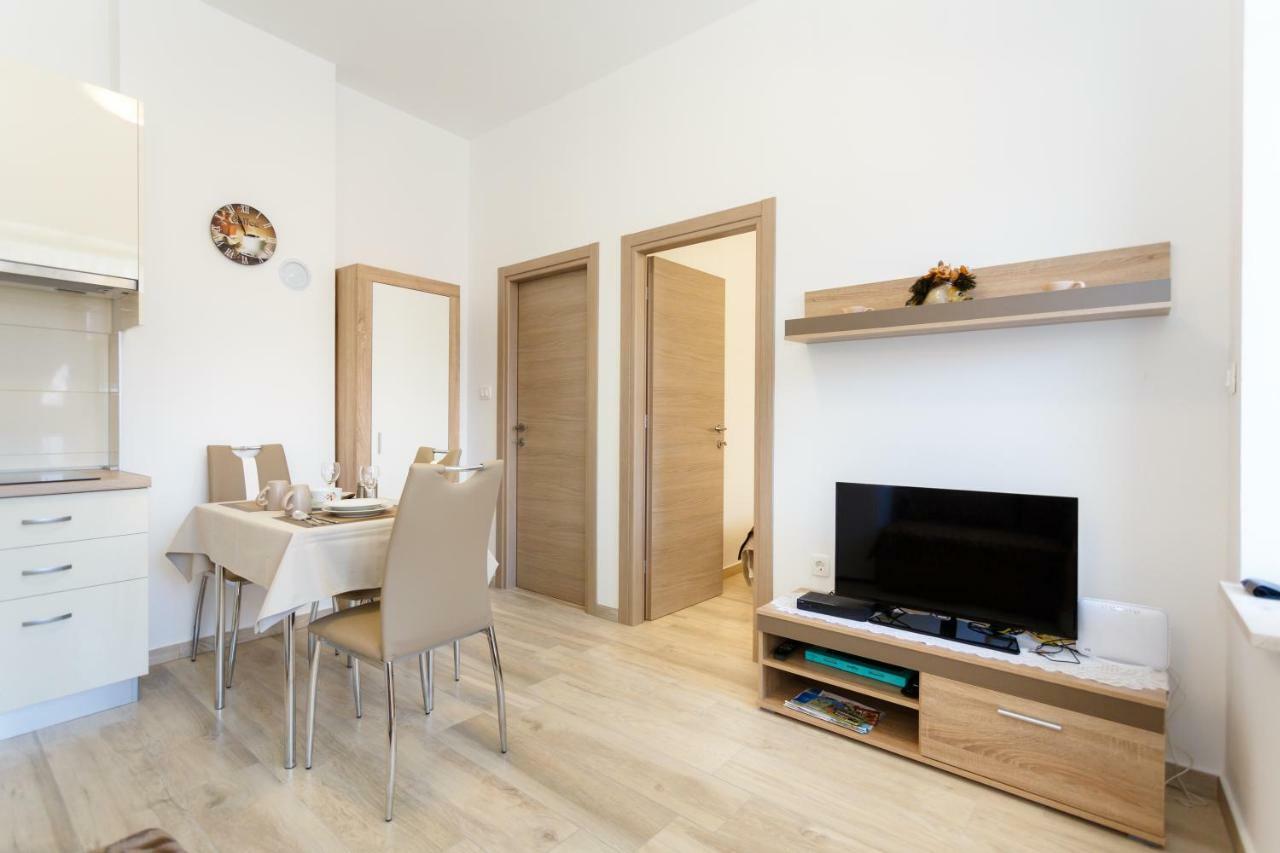 Apartment Rosemary 24 Крк Экстерьер фото
